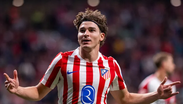Nouvelles du transfert d’Arsenal: les Gunners détiennent un atout clé pour admirer Barcelone pour Julian Alvarez