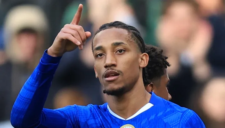 Nouvelles du transfert de Chelsea: le chef de Barcelone Deco "pour défier" la position des Blues Joao Pedro avec une action spécifique