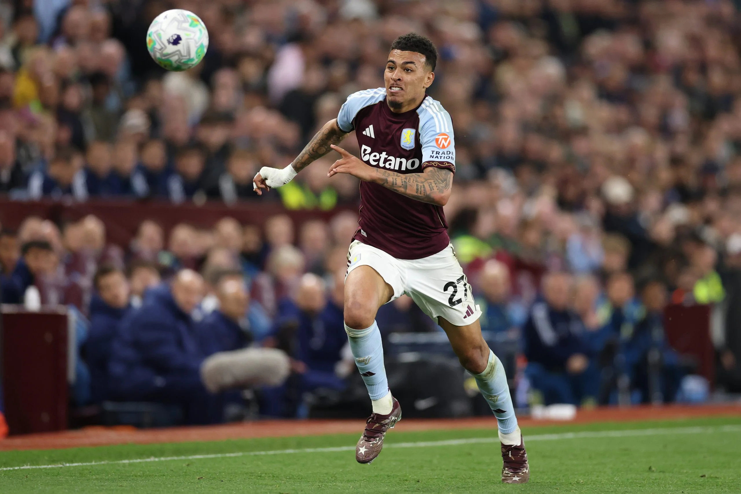 Morgan Rogers playing for Aston Villa.