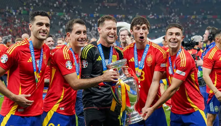 Nouvelles du transfert de Barcelone: ​​les champions de la Liga face à la « compétition » de la Premier League pour l'objectif d'été