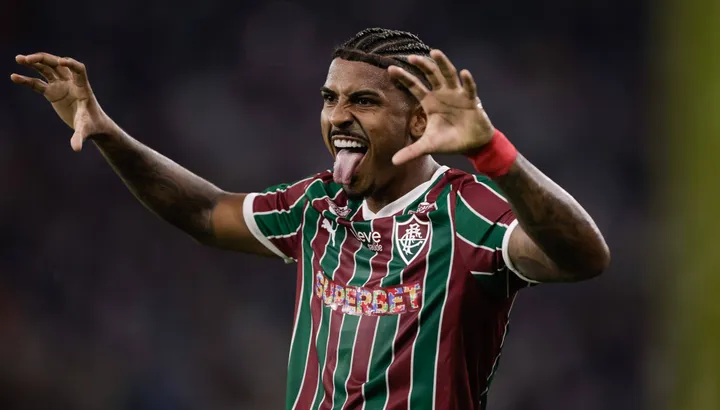 Nouvelles du transfert des Wolves : que pourrait exiger Fluminense pour John Kennedy alors que quatre clubs « se renseignent » sur l'attaquant en forme
