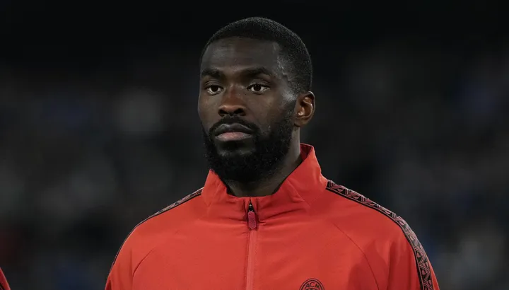 La Juventus envisage à nouveau l'AC Milan Fikayo Tomori mais affronte la compétition de Premier League