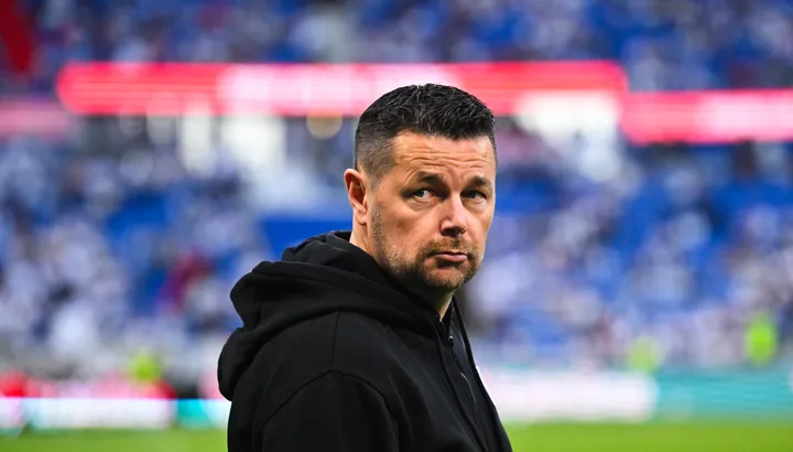 Nouvelles du transfert de Crystal Palace : Sage « vise des retrouvailles » avec le milieu de terrain de Lens également suivi par Manchester United
