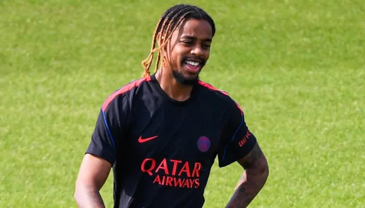 Nouvelles du transfert de Liverpool: Fabrizio Romano fait le point sur le "problème" de salaire de Bradley Barcola alors que les Reds poursuivent l'ailier du PSG de plus de 100 millions de livres sterling