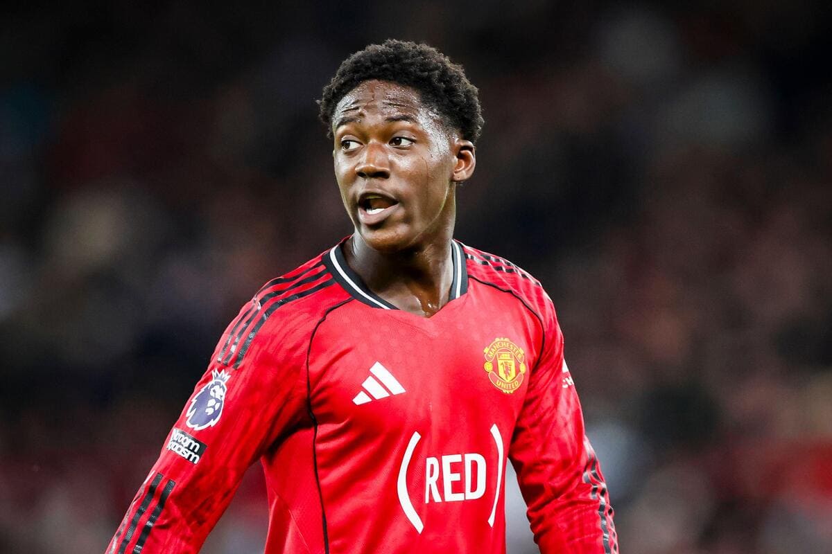 Manchester United midfielder Kobbie Mainoo