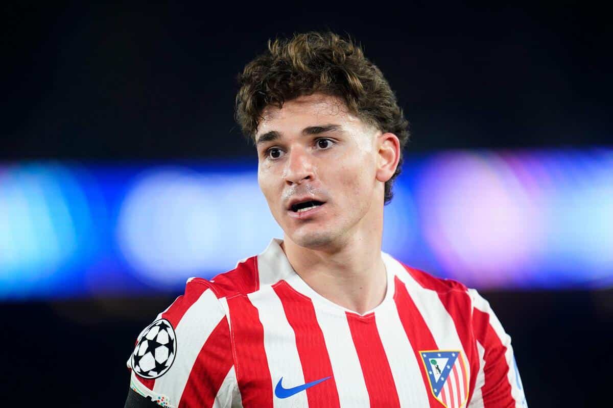 Julian Alvarez prend une décision majeure en tant qu'agent après la saga des transferts d'Arsenal et de Barcelone