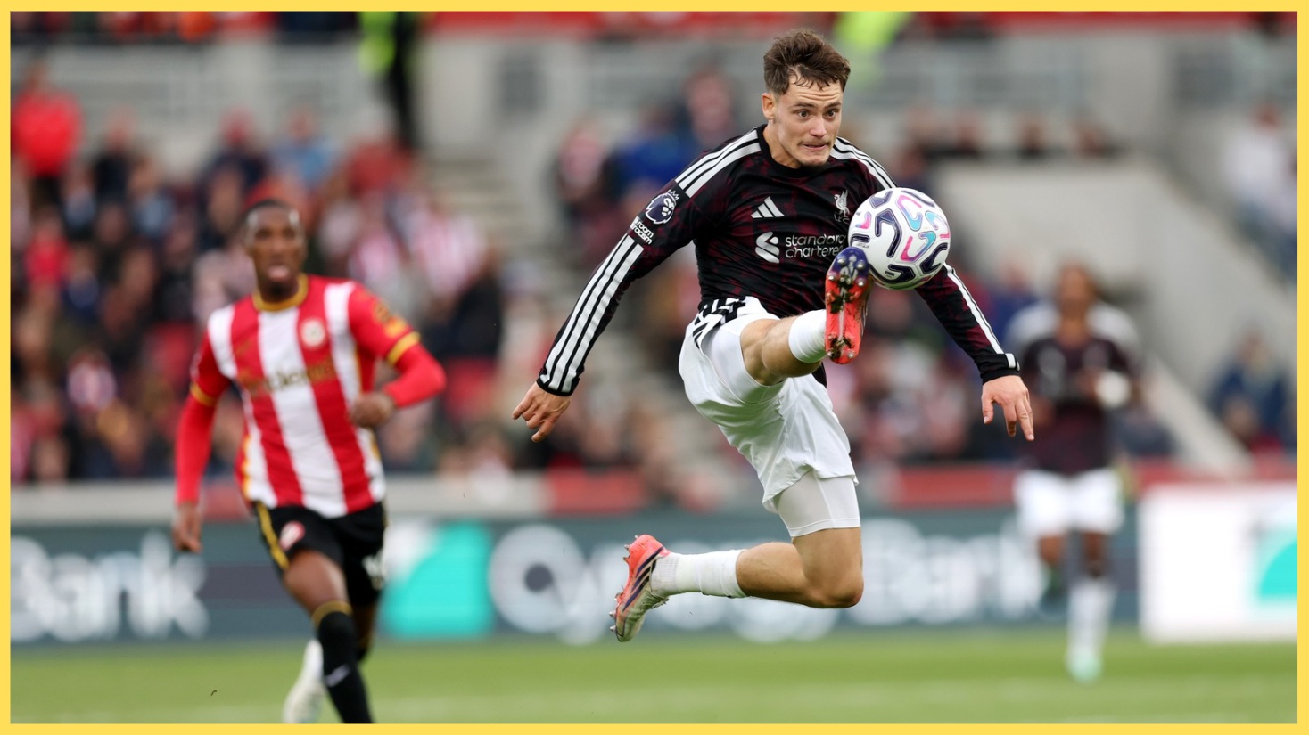 Florian Wirtz controls the ball during Liverpool